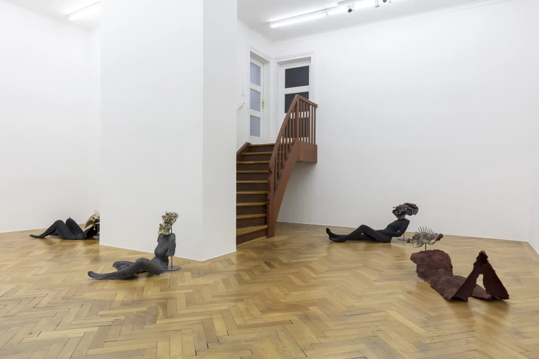 VARIOUS OTHERS – Contemporary Art Munich - Anousha Payne, A faint glow, a stone and a shark’s tooth, 2024 at Sperling, Munich, photo: Sebastian Kissel