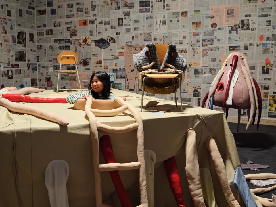 VARIOUS OTHERS – Contemporary Art Munich - „For Children. Kunstgeschichten seit 1869“, Ausstellungsansicht Haus der Kunst, 2025. Foto: Agostino Osio.