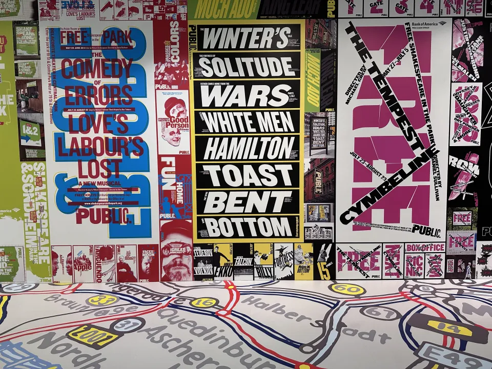 VARIOUS OTHERS – Contemporary Art Munich - Paula Scher Type is Image Foto: Eric Dietenmeier